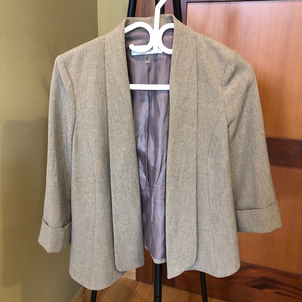 Jones Studio blazer tan 6P